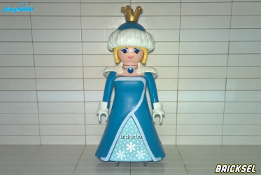Королева в зимней одежде Снегурочки