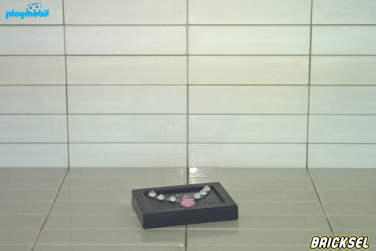 Плеймобил Колье на черной витринной подставке, Playmobil, очень редкое