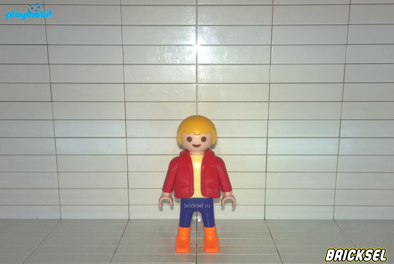 Плеймобил Мальчик блондин в красной теплой куртке и ярко-в оранжевых резиновых сапогах, Playmobil