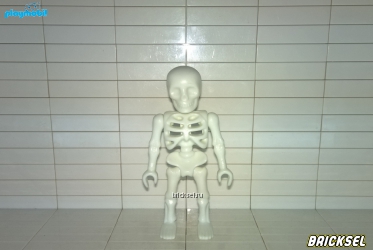 Скелет белый (шарнирный, полная свобода движения рук, ног, головы, на пластине DUPLO стоит, в руки предметы мелкого LEGO берет)