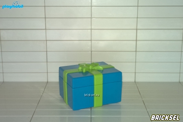 Коробка подарочная ярко-голубая с салатовой лентой